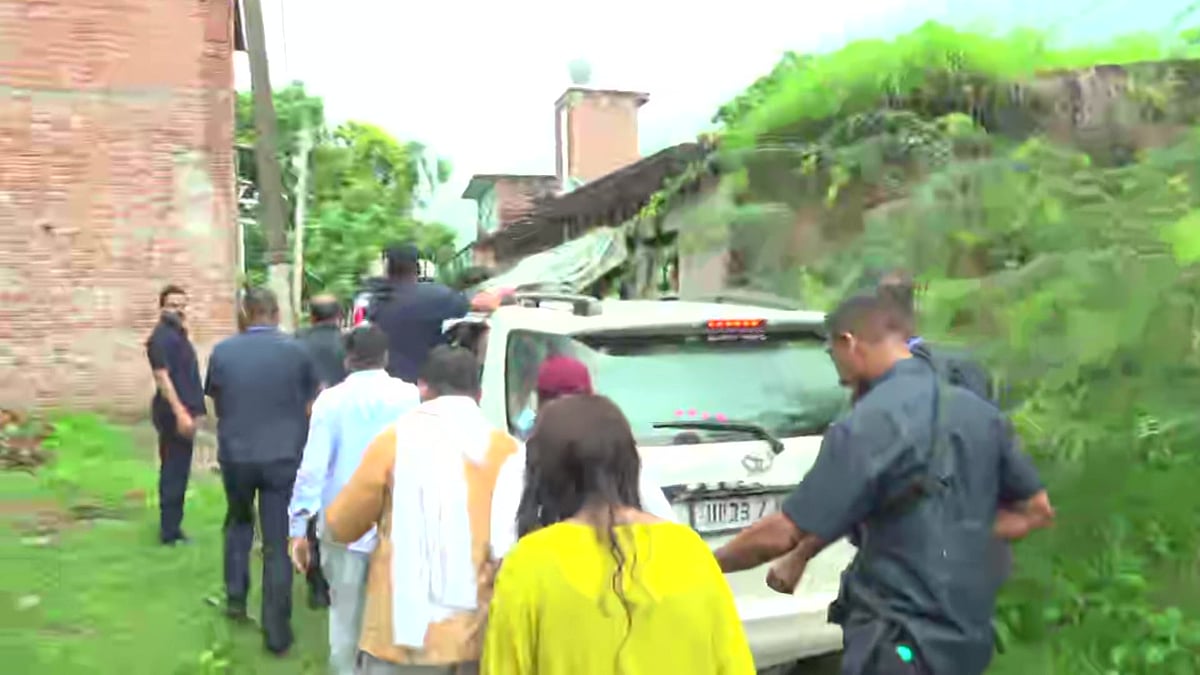 PTI : Congress leader Rahul Gandhi meets family of Dalit boy who was shot dead  in UP